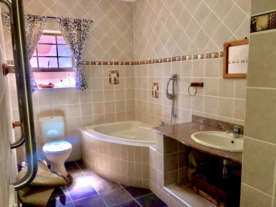 To Let 2 Bedroom Property for Rent in Mossel Bay Central Western Cape